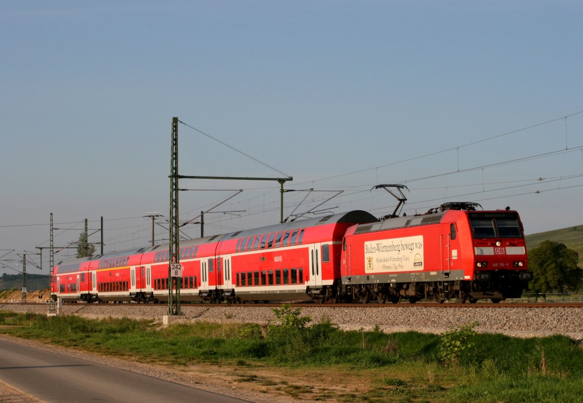 146 116 mit RE 26525 (Offenburg–Basel Bad Bf) am 07.05.2011 in Schliengen
