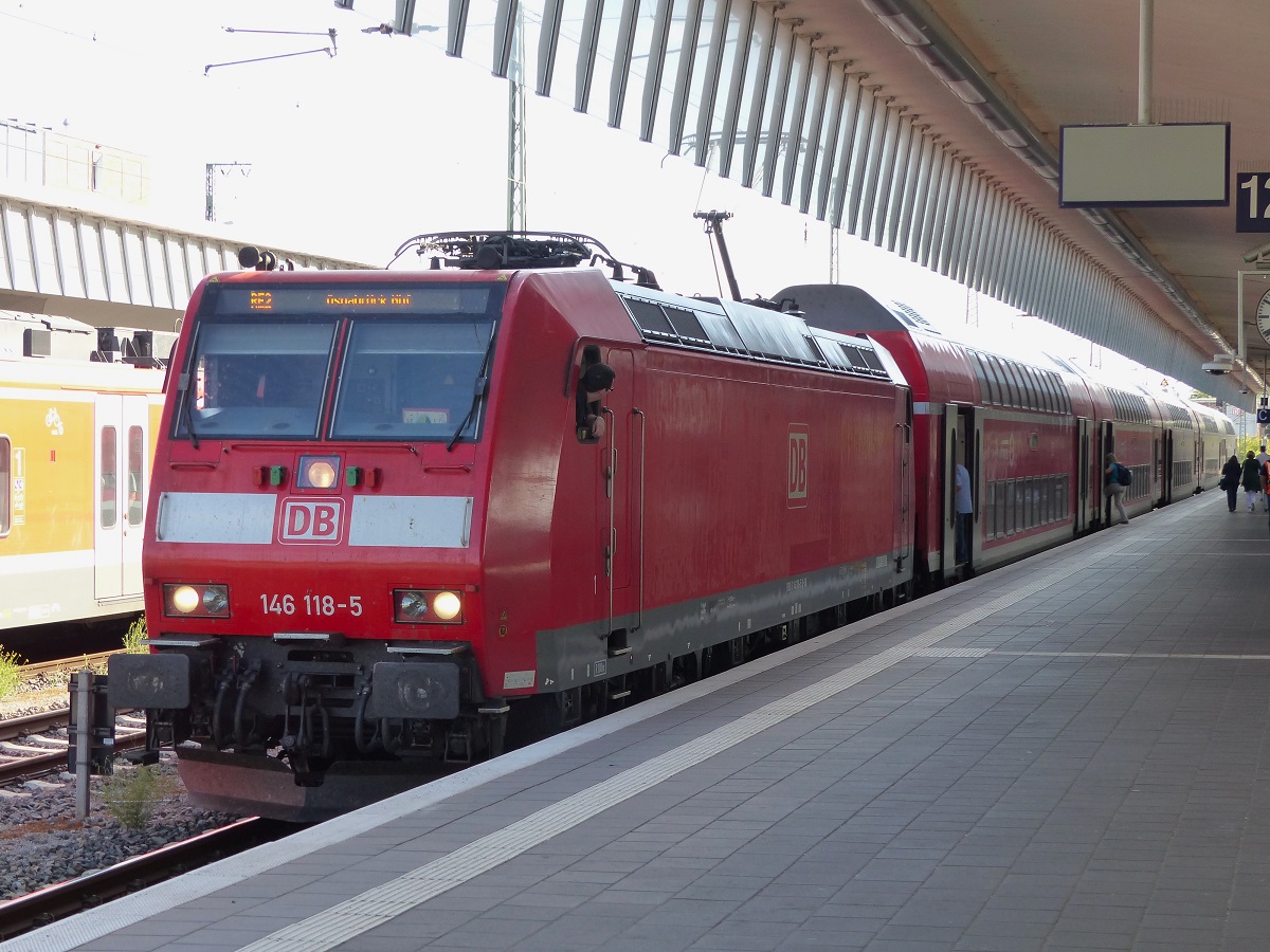 146 118 mit RE2 Düsseldorf - Osnabrück in Münster Hbf, 31.08.2022