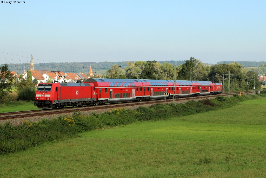 146 210 und 146 226 mit dem RE 19057 Heidelberg-Stuttgart bei Heidelsheim, 27.09.2014.