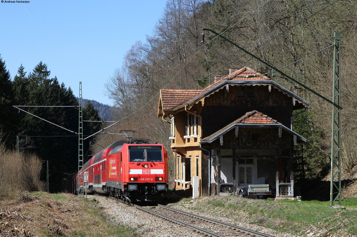 146 225-8 mit der RB 17217 (Freiburg(Brsg)Hbf-Neustadt(Schwarzw)) bei Höllsteig 7.4.17