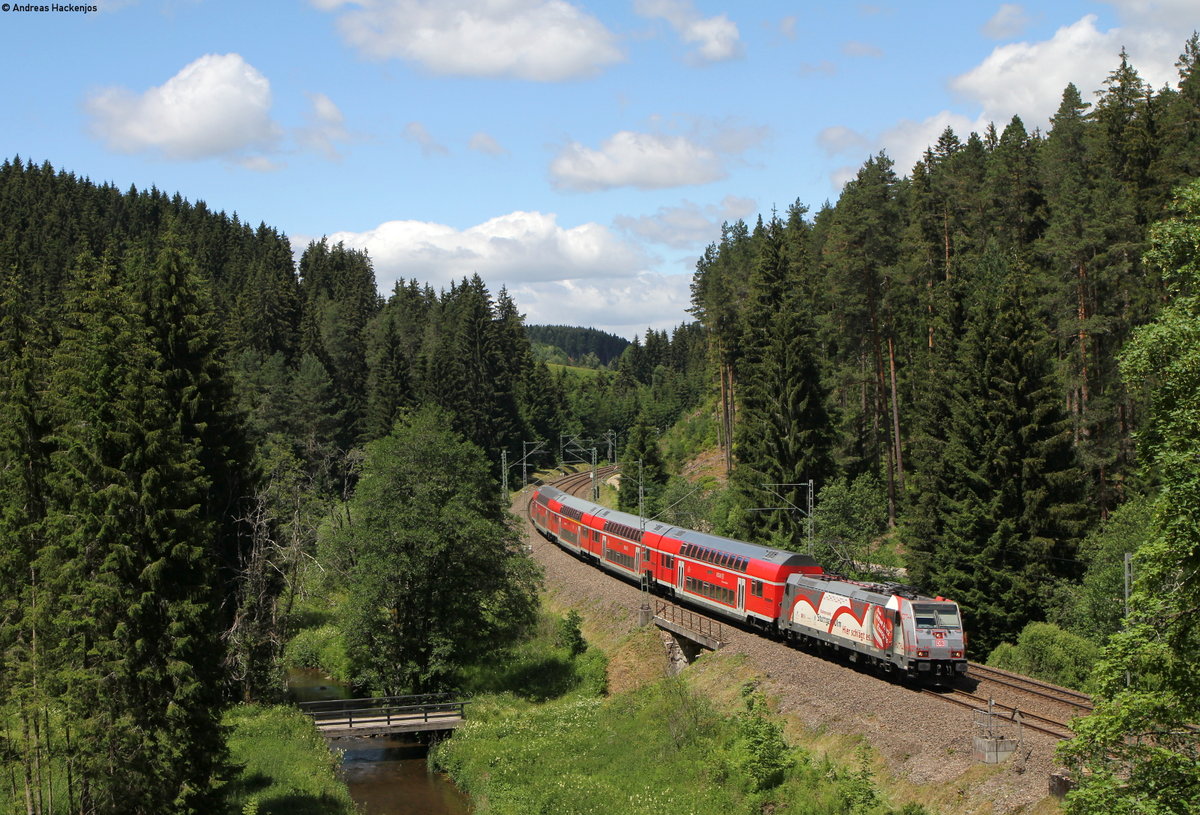 146 227-4  Neubaustrecke Stuttgart-Ulm  mit dem RE 4725 (Karlsruhe Hbf-Konstanz) im Groppertal 22.6.18