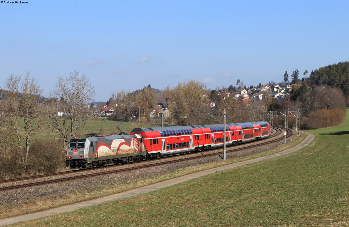 146 227-4  Neubaustrecke Stuttgart-Ulm  mit dem RE 29015 (St.Georgen(Schwarzw)-Konstanz) bei Grüningen 26.3.21