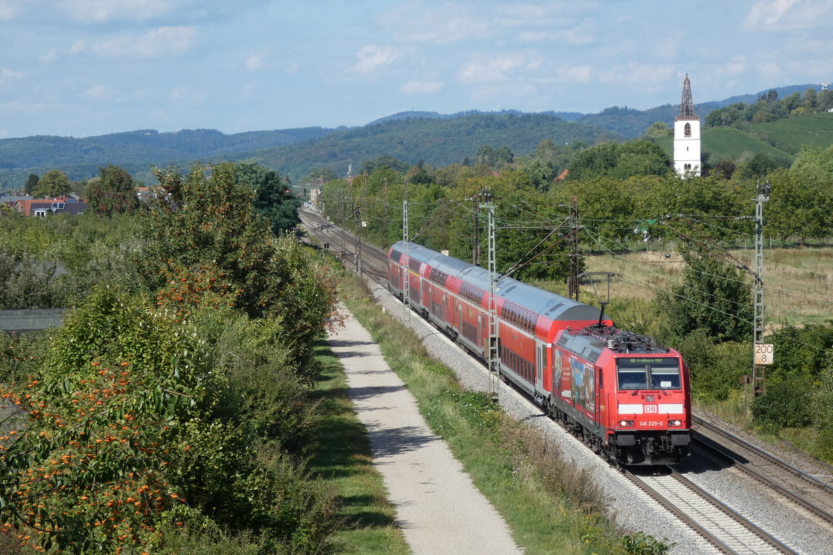 146 229 mit dem RB17123 (Offenburg - Freiburg(Breisgau) Hbf) am 03.09.2020 bei Denzlingen.
