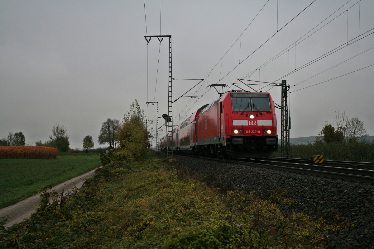 146 230-8 mit einem RE von Offenburg nach Basel SBB am Nachmittag des 22.11.13 bei der Einfahrt in den Bahnhof Mllheim (Baden).
Gr an die beiden Lokfhrer!
