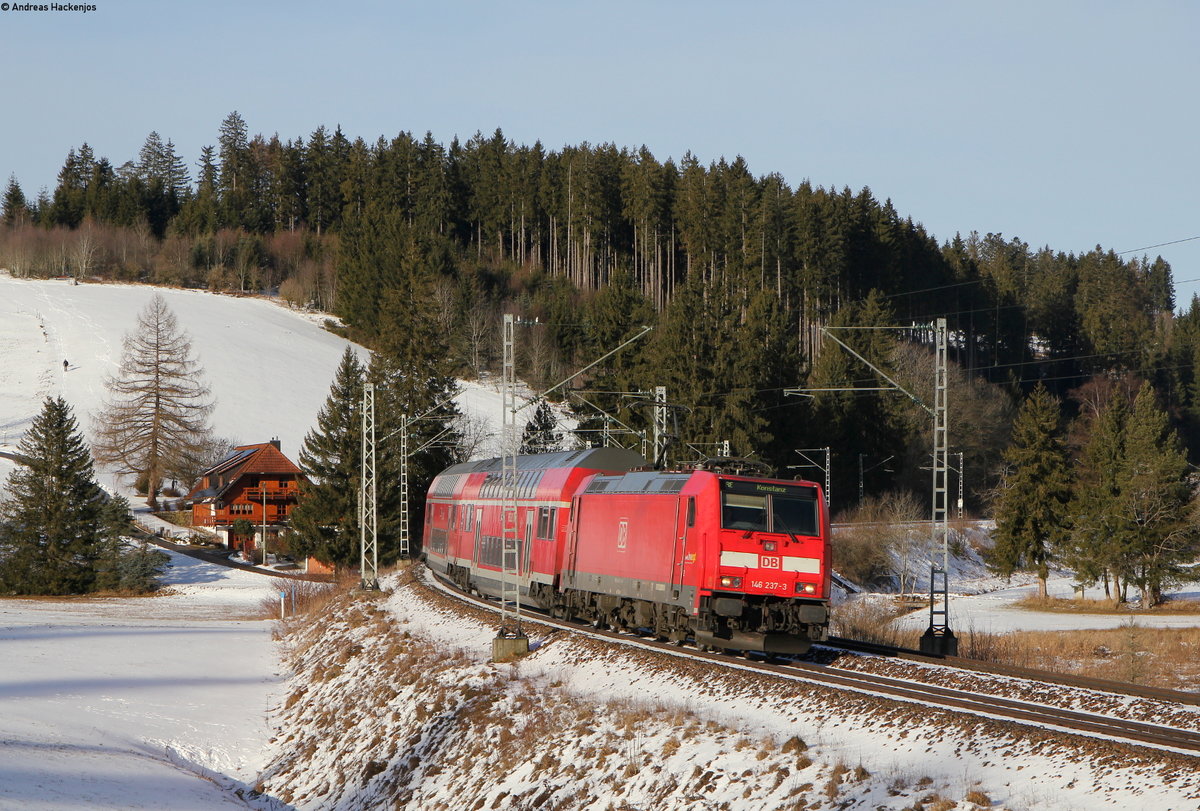 146 237-3  Karlsruhe  mit dem RE 4715 (Karlsruhe Hbf-Konstanz) bei St.Georgen 30.1.20