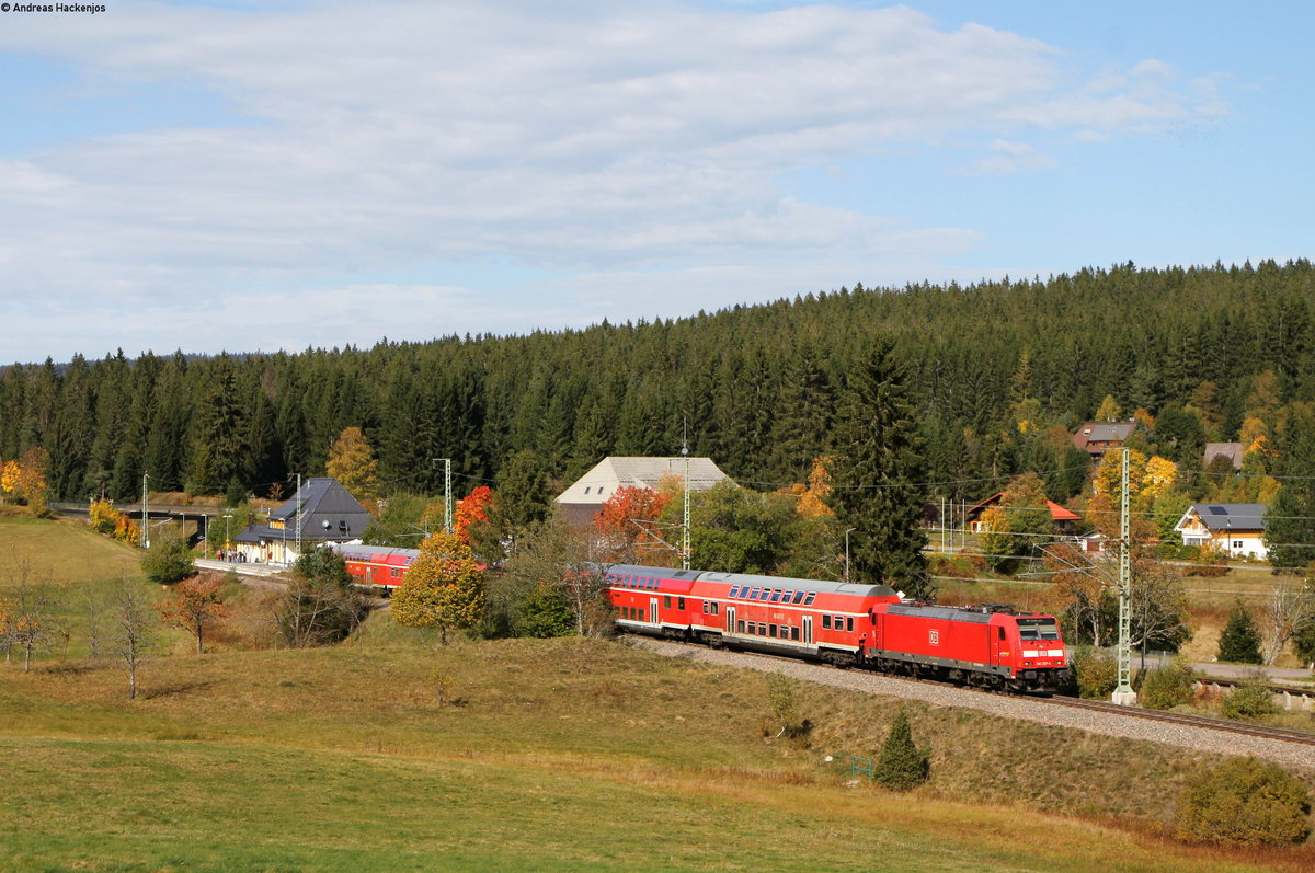 146 237-3 mit der RB 17271 (Freiburg(Brsg)Hbf-Seebrugg) in Altglashütten 13.10.19