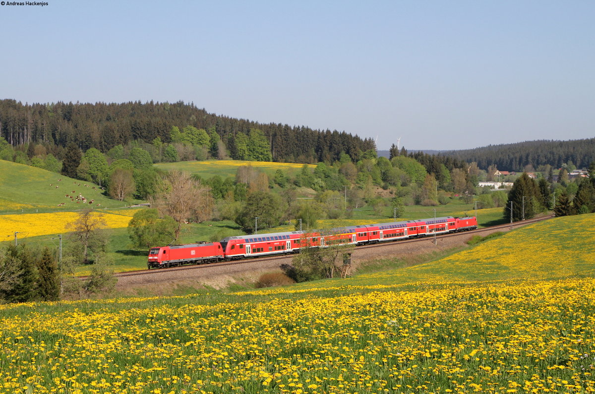 146 238-1 und 146 213-4 mit dem RE 4717 (Triberg-Konstanz) bei Stockburg 6.5.18