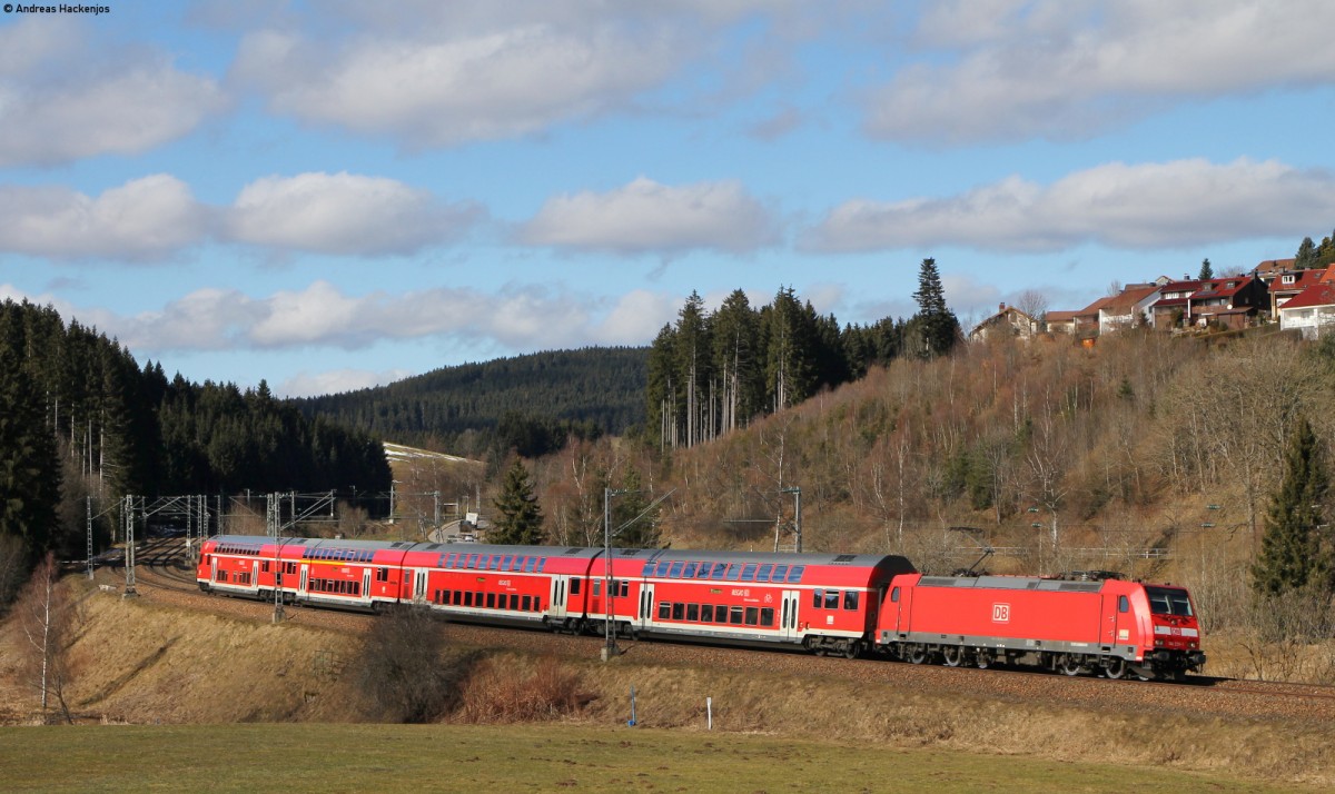 146 238-1 mit dem IRE 5319 (Karlsruhe Hbf-Konstanz) bei St.Georgen 20.2.14
