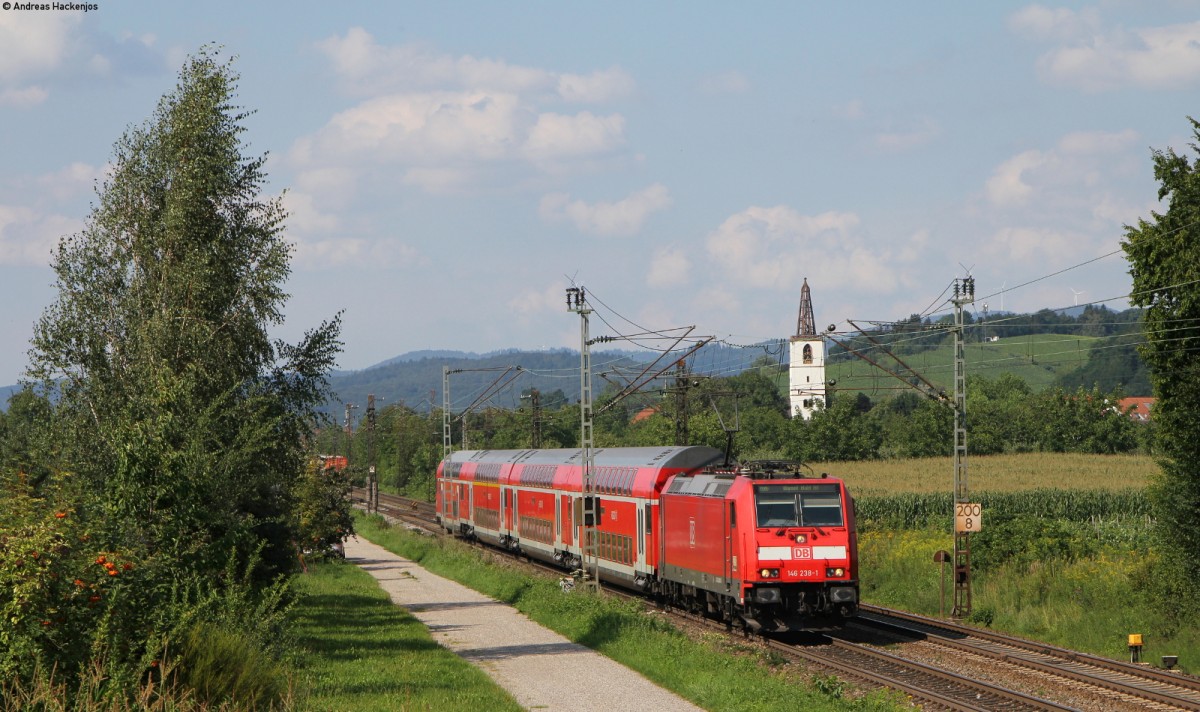 146 238-1 mit der RB 81309 (Offenburg-Basel Bad Bf) bei Denzlingen 1.8.14