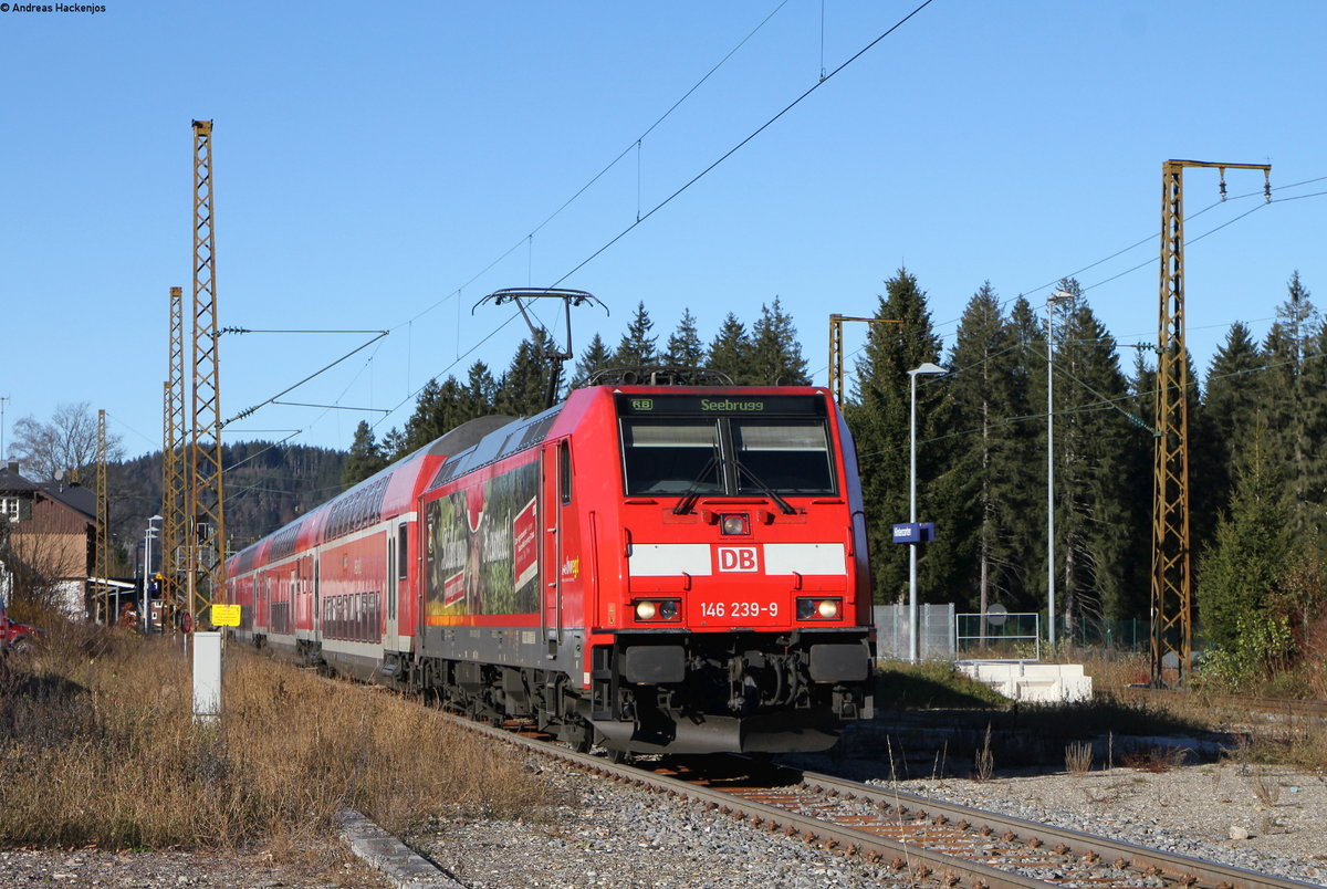 146 239-9 146 239-9  Vogtsbauernhof  mit der RB 17269 (Freiburg(Brsg)Hbf-Seebrugg) in Hinterzarten 5.12.19