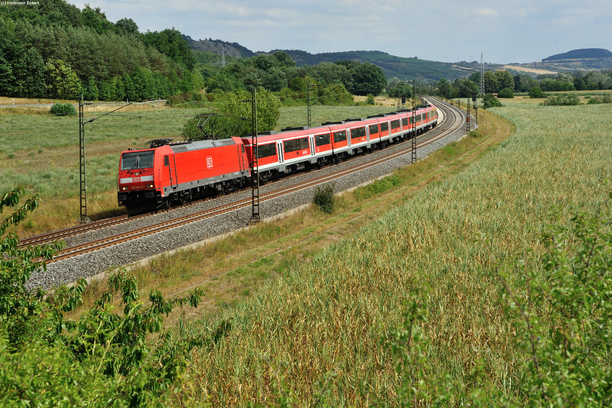 146 241-5 mit dem RE4616 von Würzburg Hbf nach Frankfurt am Main bei Harrbach, 23.07.2015