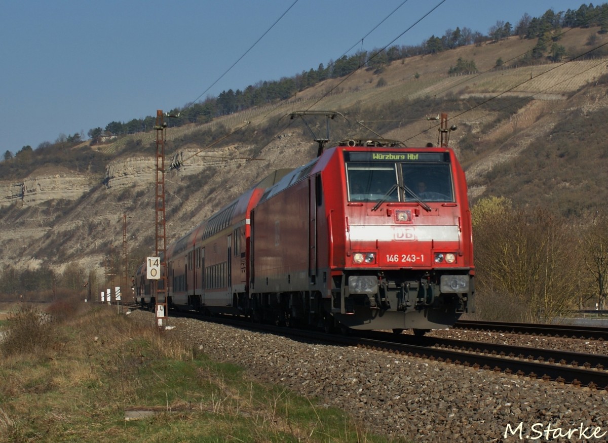 146 243-1 mit einen RE von Frankfurt/M nach Würzburg am 11.03.14 vor Thüngersheim.