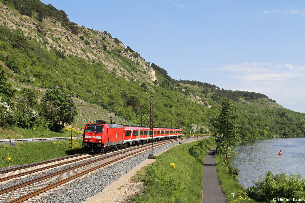 146 243 mit RE 4616 am 13.05.2015 bei Gambach.