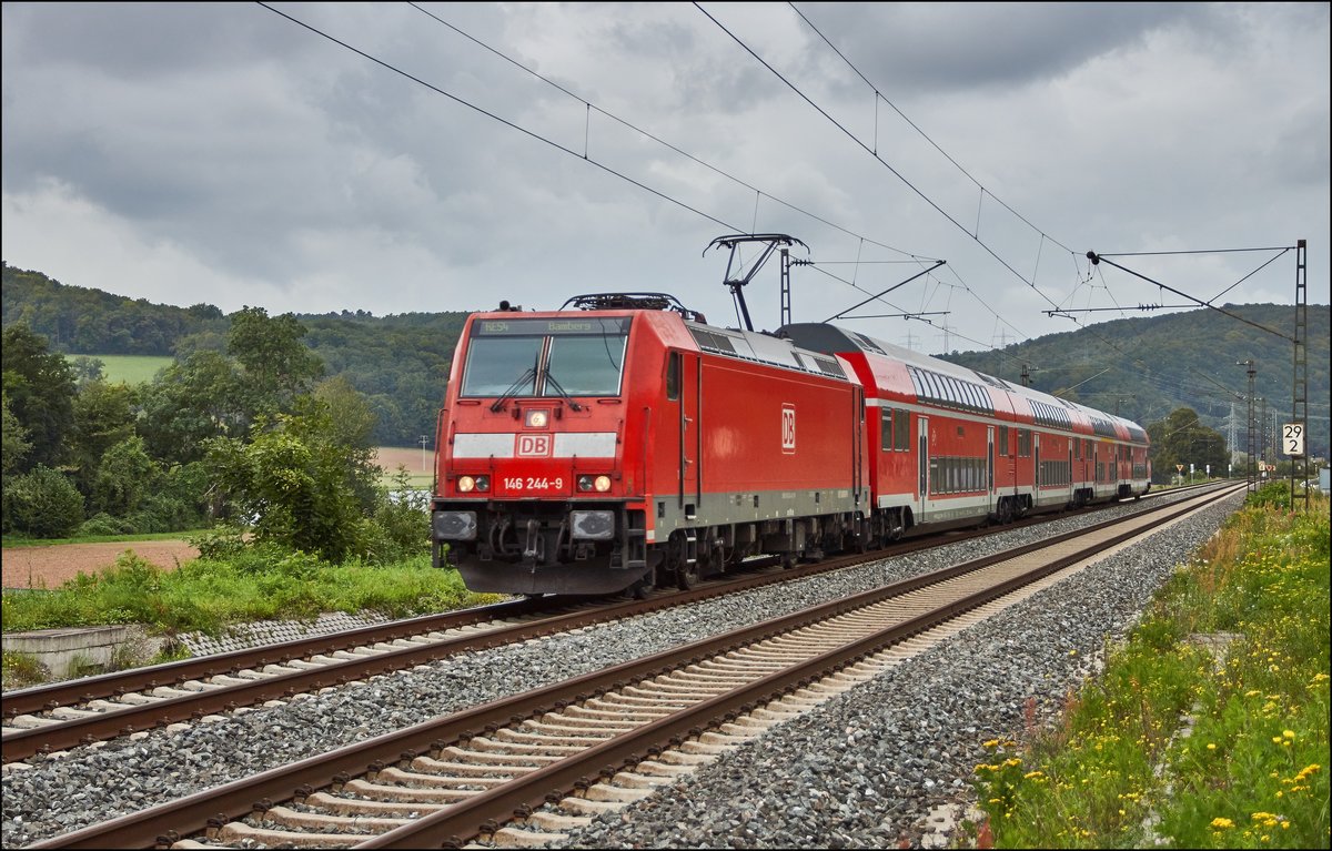 146 244-9 ist mit einen RE am 07.09.2017 bei Gambach in Richtung Würzburg Hbf.unterwegs.