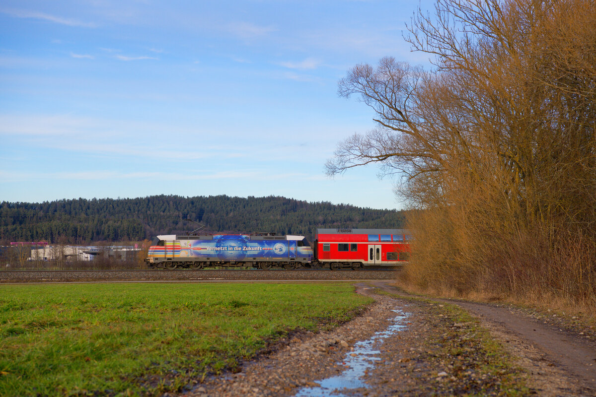 146 247 DB Regio als RE 4863 (Nürnberg Hbf - München Hbf) bei Pölling, 04.02.2021