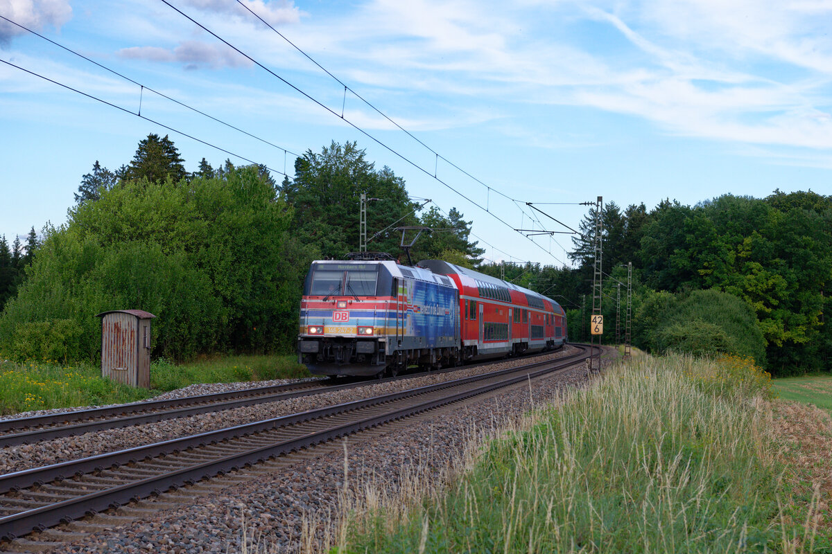 146 247 DB Regio  Vernetzt in die Zukunft  mit dem RE 4860 (München Hbf - Nürnberg Hbf) bei Seubersdorf, 19.08.2020