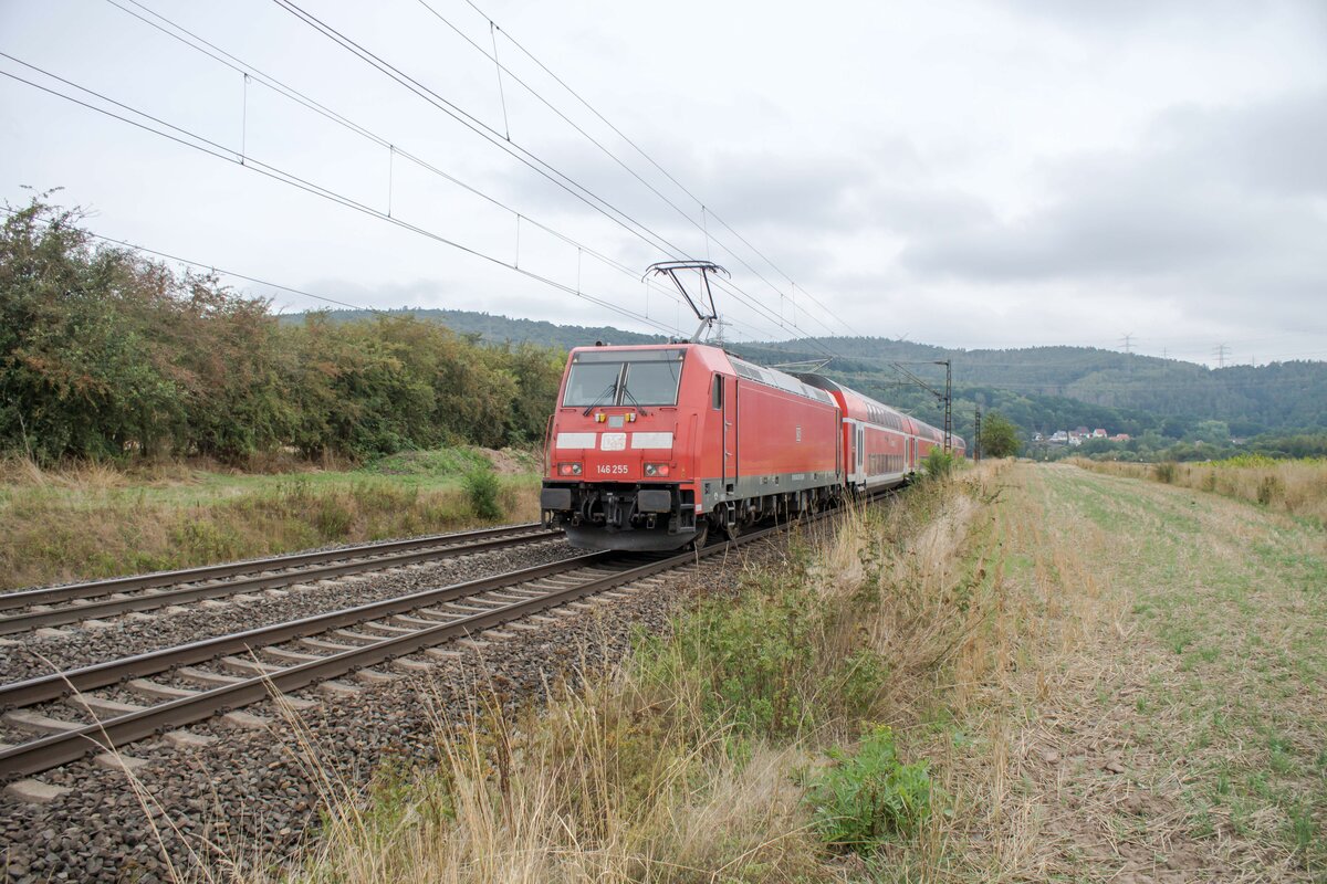 146 255 ist am 31.08.2022 als RB in Richtung Kassel unterwegs.