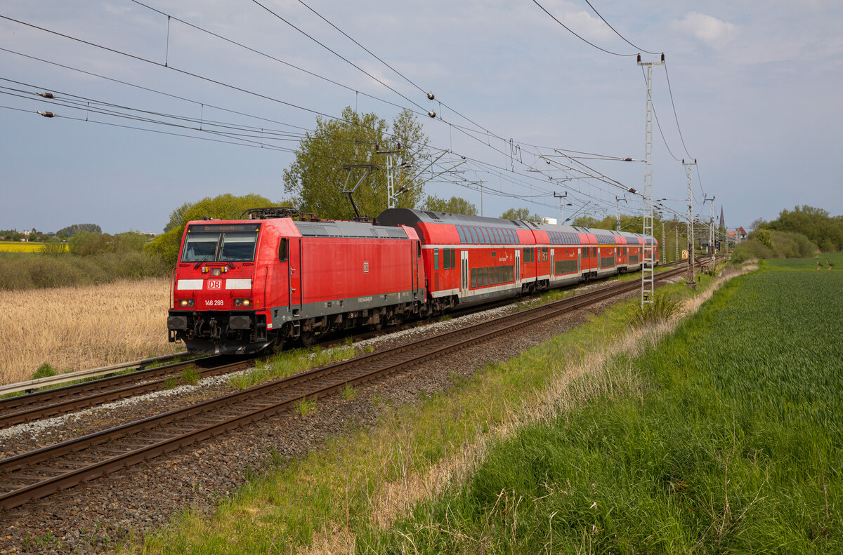 146 268 am 14.05.2023 mit einem RE1 von Rostock nach Hamburg in Sildemow.