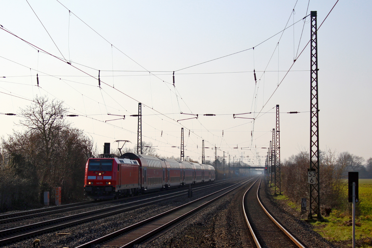 146 276 mit RE5 nach Emmerich am 12.03.2016 in Duisburg-Rahm