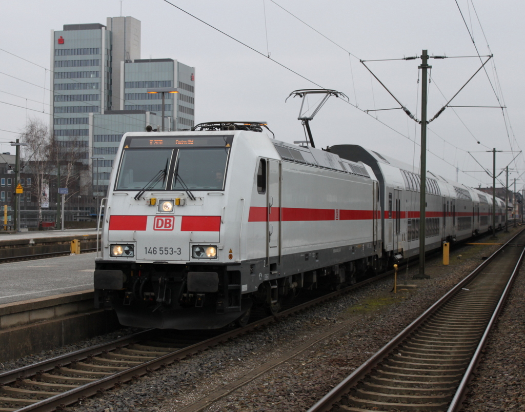 146 553-3 mit IC 2038(Leipzig-Emden)bei der Ausfahrt in Hannover Hbf.11.03.2016