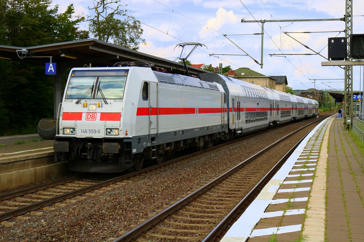 146 559-0 DB als IC 2442 (Linie 55) von Dresden Hbf nach Köln Hbf durchfährt den Bahnhof Helmstedt. [14.7.2017 - 16:34 Uhr]