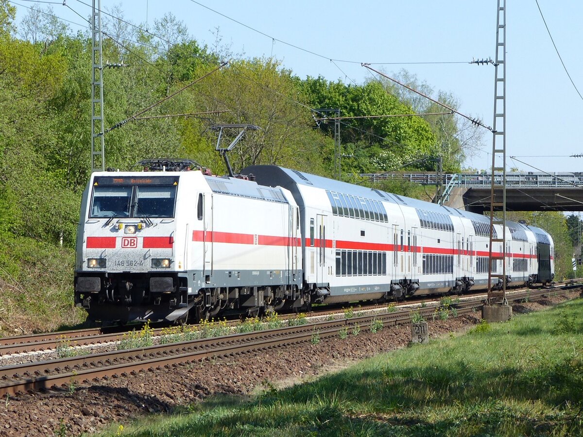 146 562 mit IC nach Norddeich in Bentlage, 23.04.20