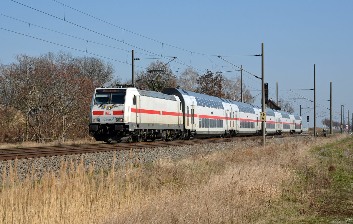 146 567 führte den IC 2445 nach Dresden am 23.03.19 durch Braschwitz Richtung Halle(S).