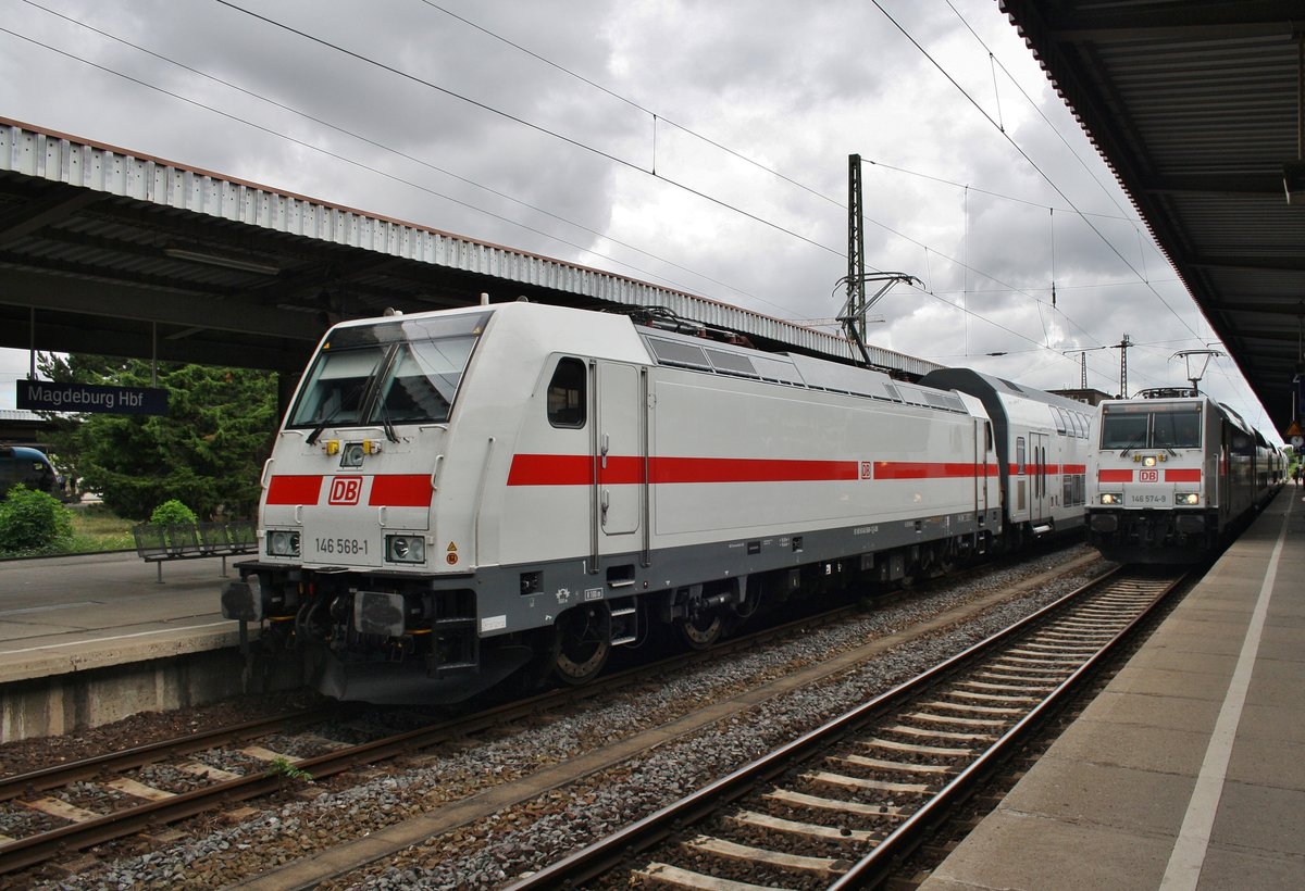 146 568-1 macht sich am 1.8.2016 mit IC2035 von Norddeich nach Leipzig Hauptbahnhof im Magdeburger Hauptbahnhof auf den Weg. Interessant war, dass die Fahrt ohne aktives Spitzenlicht stattgefunden hat.