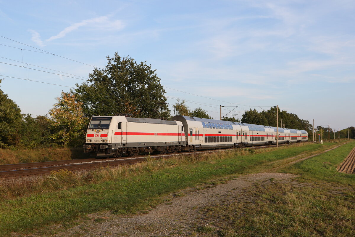 146 572 mit einem  IC  aus Braunschweig kommend am 16. September 2023 bei Woltorf.