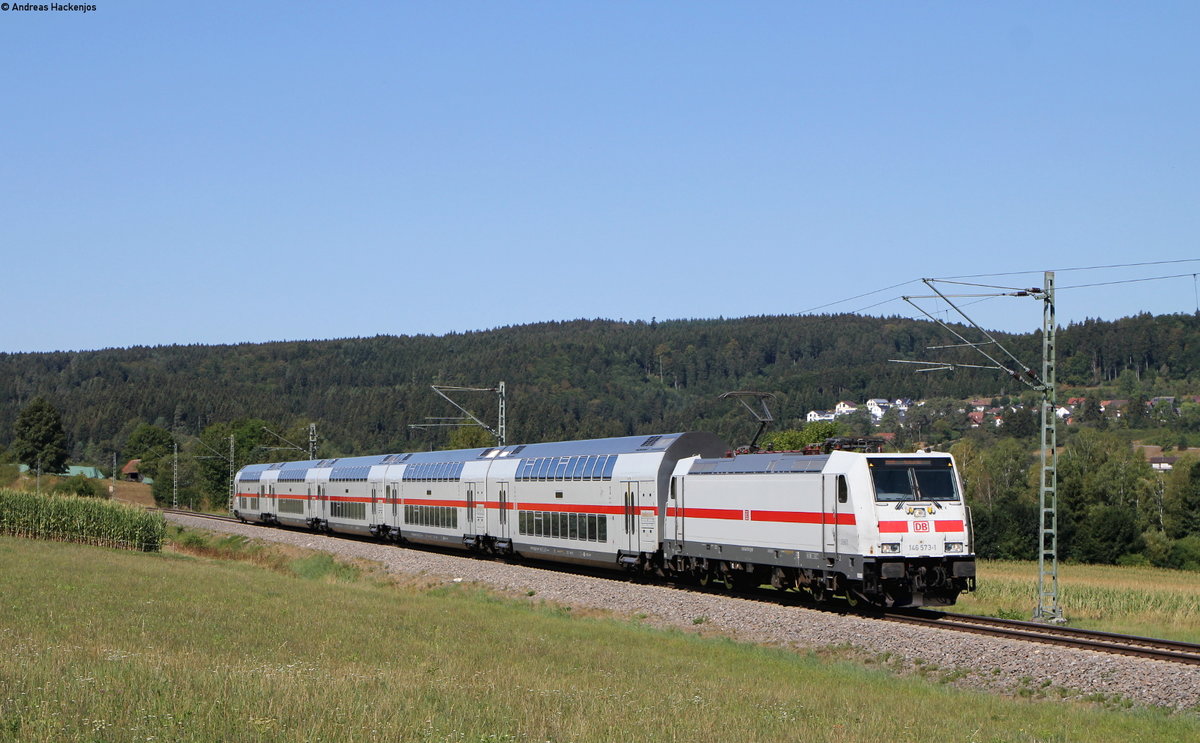 146 573-1 mit dem IC 2280/RE 52280 (Singen(Htw)-Stuttgart Hbf) bei Möhringen 16.8.18