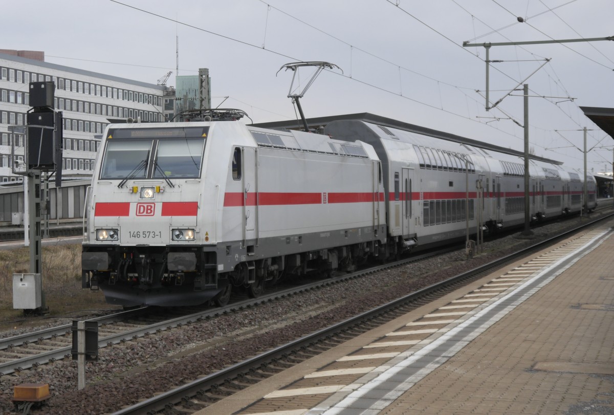 146 573 mit IC 2038 Leipzig- Emden in Braunschweig Hbf, 8.3.16.