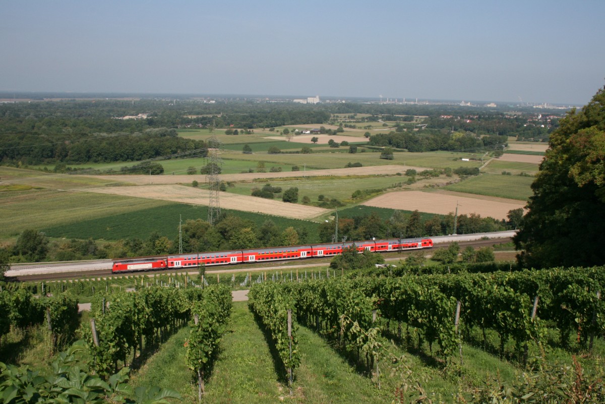 146 xxx mit RE 31030 (Basel–Offenburg) am 18.08.2009 zwischen Bad Bellingen und Schliengen