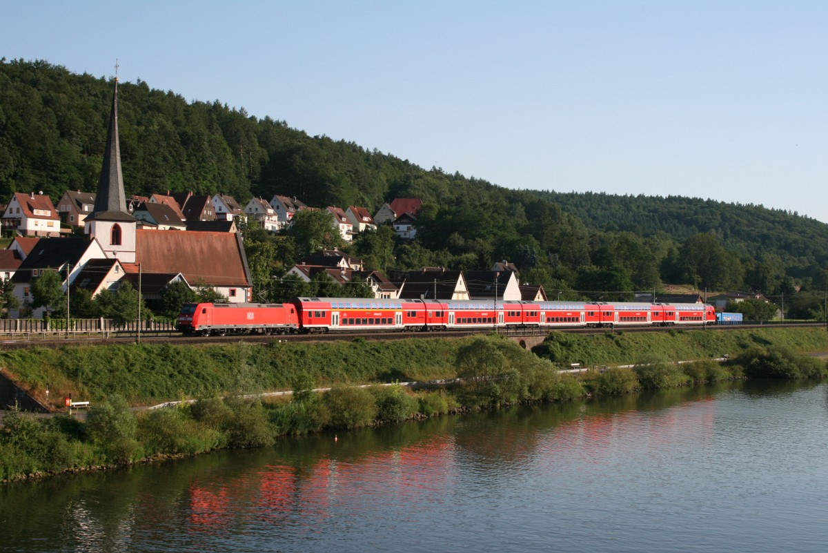 146 xxx mit RE 4622 (N�rnberg–Frankfurt) am 20.07.2010 in Wernfeld