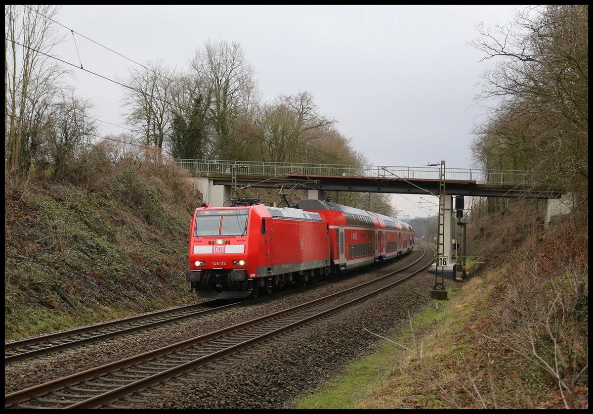 146112 erreicht hier am 18.1.2020 um 11.02 Uhr mit dem RE 2 aus Düsseldorf kommend den Ortsrand von Hasbergen.