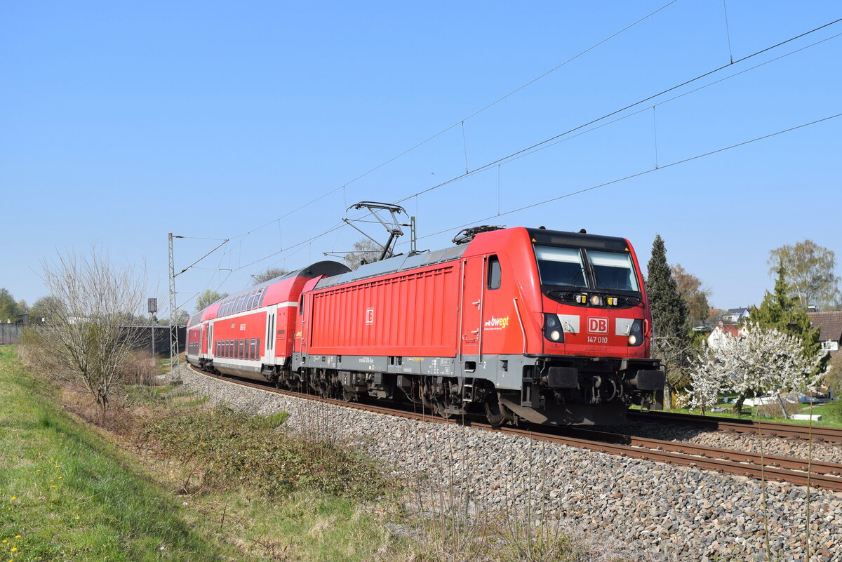147 010 im April 2020 bei Metzingen auf dem Weg nach Stuttgart