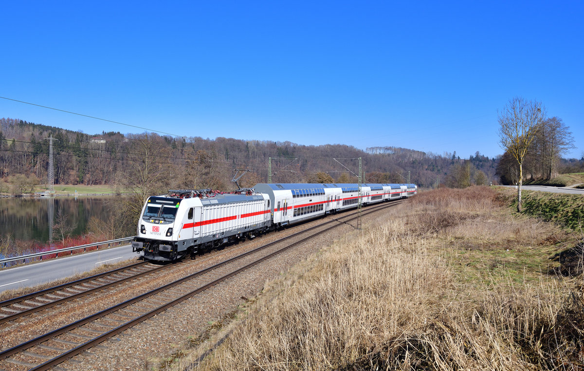147 572 mit einem IC2 am 02.03.2021 bei Sandbach.