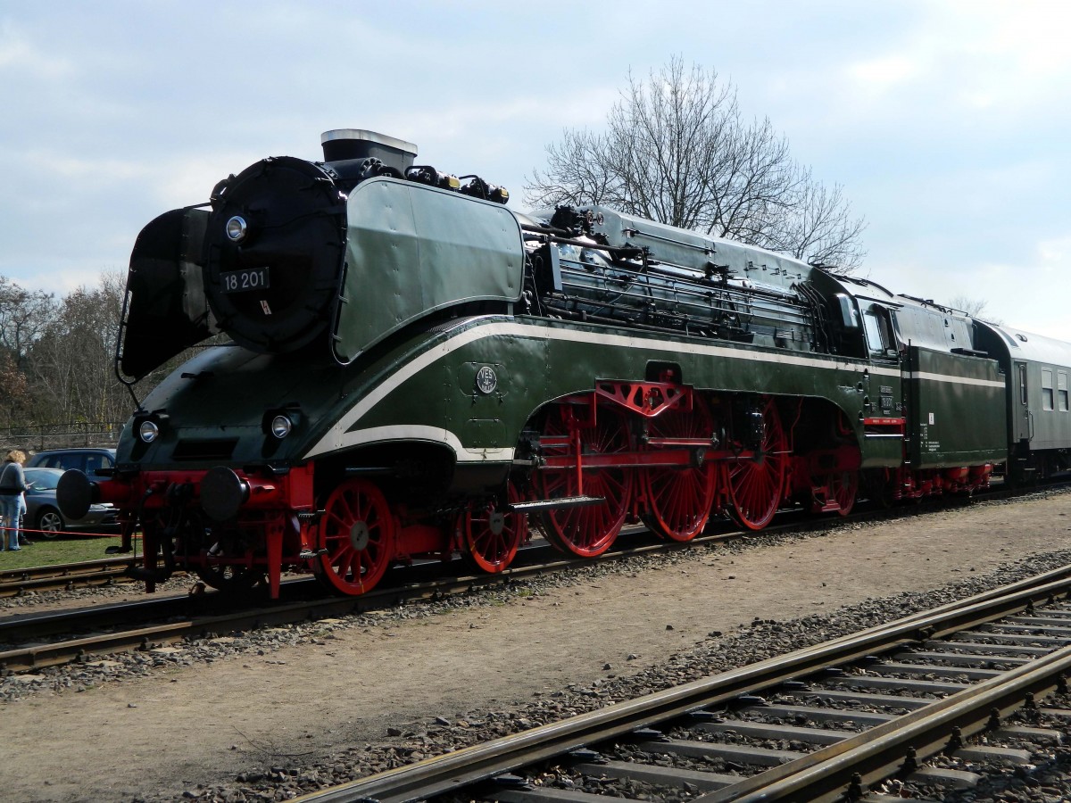 15. Leipziger Eisenbahntage: 18 201 ist wieder in der Stadt, zu Gast im Eisenbahnmuseum in Leipzig-Plagwitz am 28.03.2015.