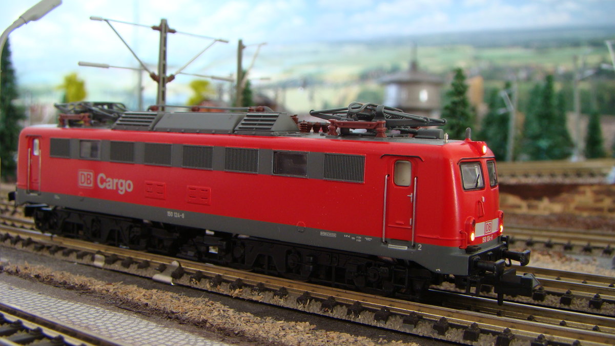 150 124-6 DB Cargo von Minitrix Epoche V auf meiner Anlage am 10.04.2015