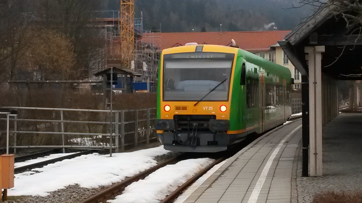 15.02.2015, Ankunft der Waldbahn in Bodenmais