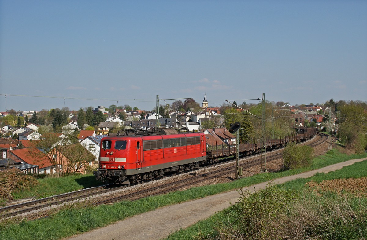 151 008-0 mit GB 60306 Dinkelscherben - Kehl in Sachsenheim. 25.04.13