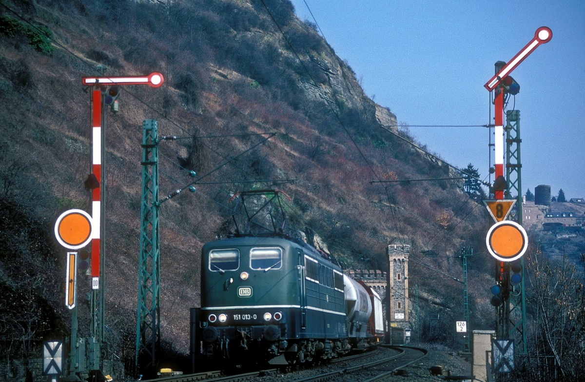 151 013  bei St. Goar  01.04.87