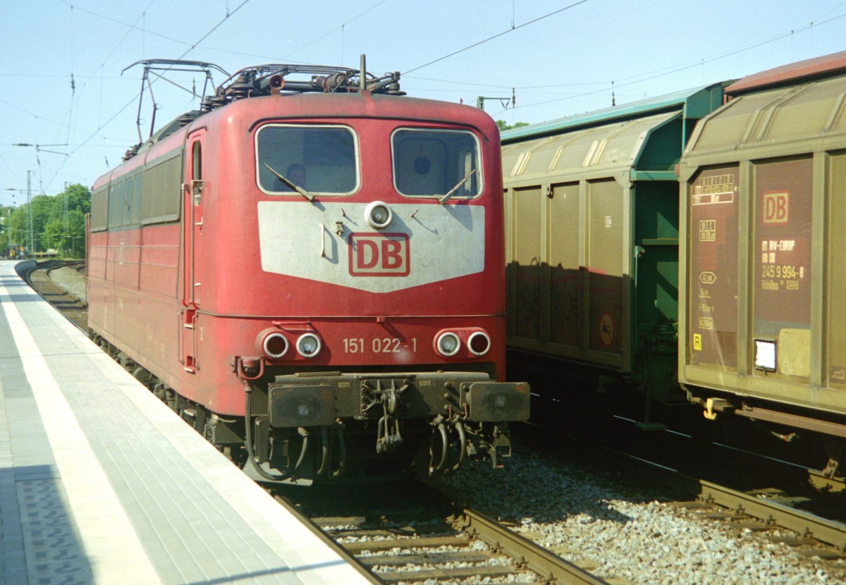 151 022 als Tfzf (C) 67011 (Maschen–Lneburg) am 19.06.2000 in Lneburg