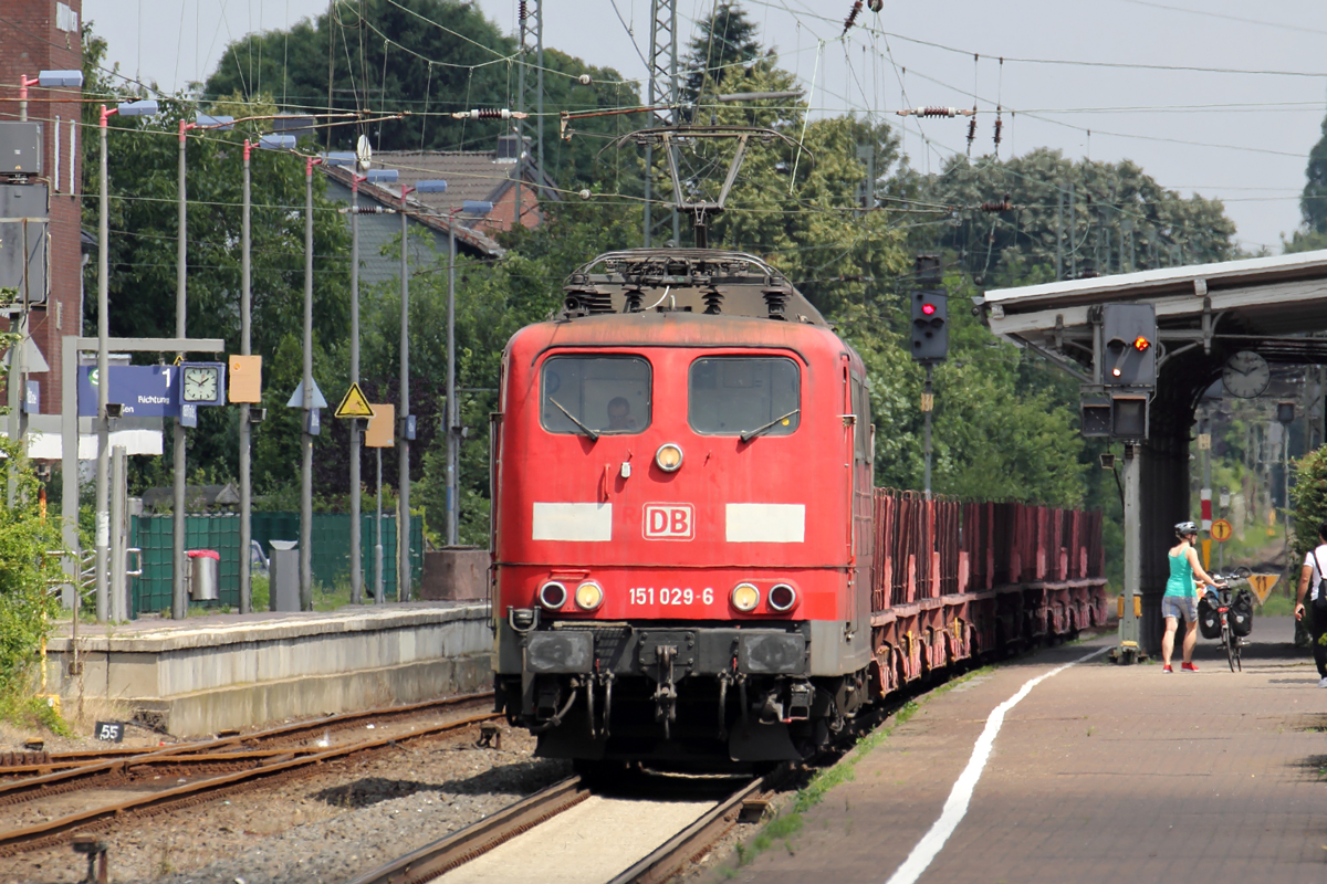 151 029-6 durchfährt Haltern am See 18.7.2016