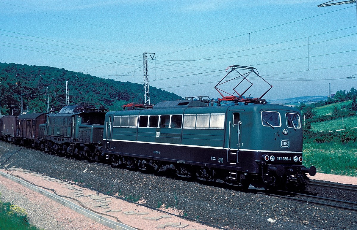 151 030 + 194 563  Rottendorf  04.06.83