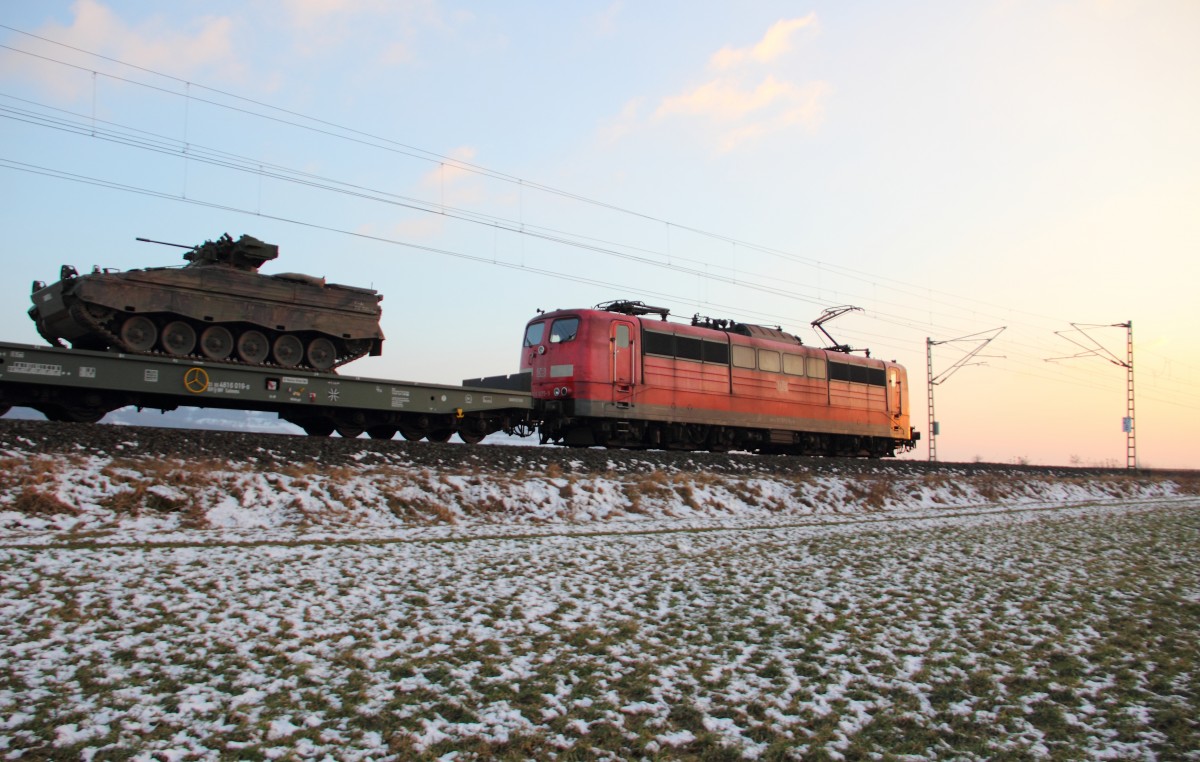 151 079-5 DB Schenker Rail bei Reundorf am 06.02.2015.