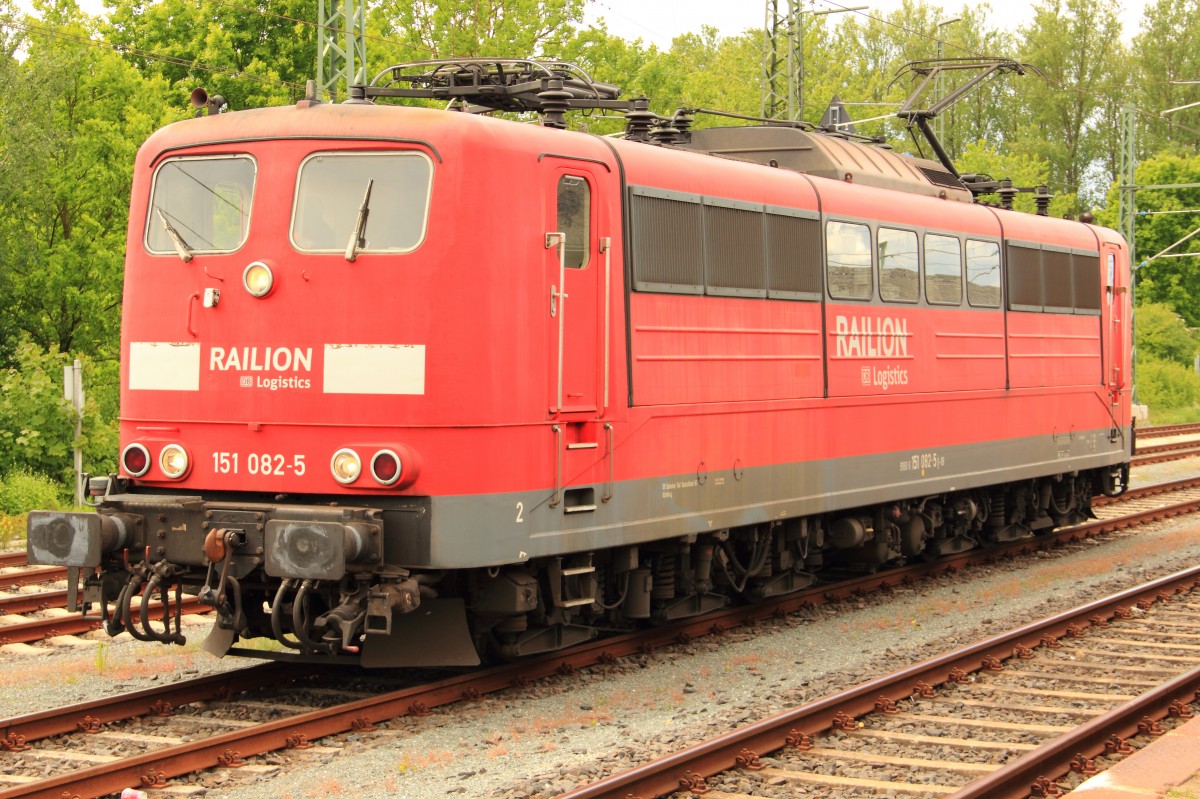 151 082-5 DB Schenker in Hochstadt/ Marktzeuln am 14.05.2014.