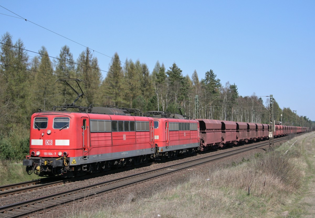 151 104 mit GM 60205 (Hamburg-Waltershof–Beddingen VPS) am 15.04.2015 zwischen Unterl�� und Eschede
