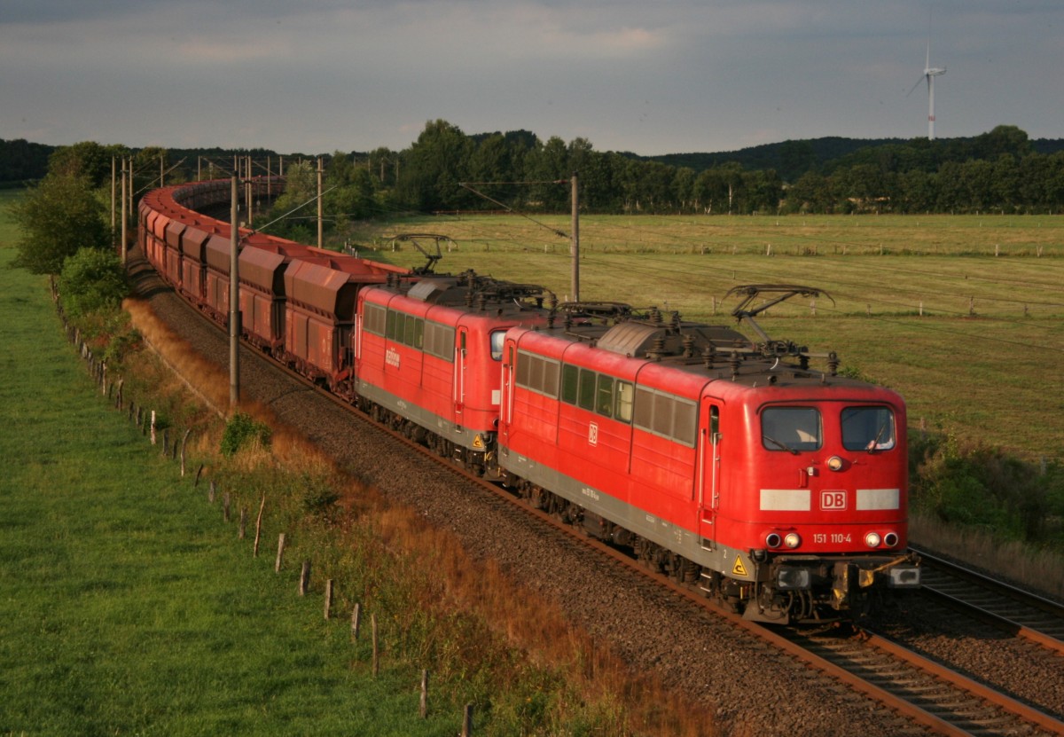 151 110 mit GM 60207 (Hamburg-Waltershof–Beddingen VPS) am 31.07.2013 zwischen Maschen Rbf und Jesteburg