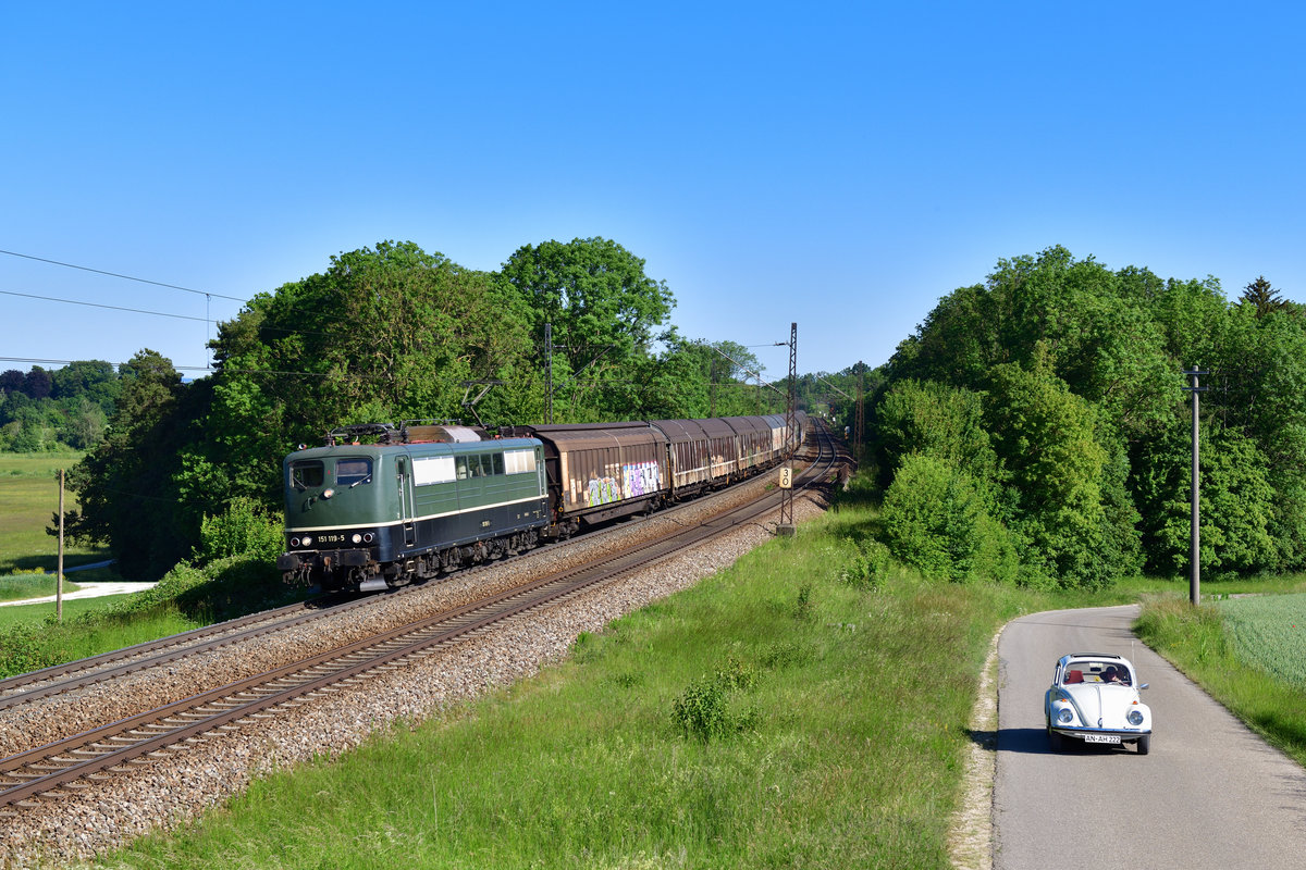 151 119 mit dem Henkelzug am 01.06.2020 bei Donauwörth.