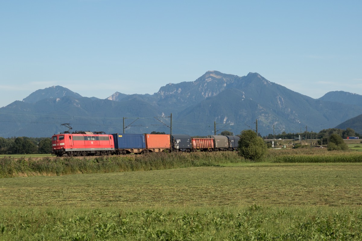 151 155 mit der Übergabe nach Rosenheim am 27. August 2015 bei Weisham.